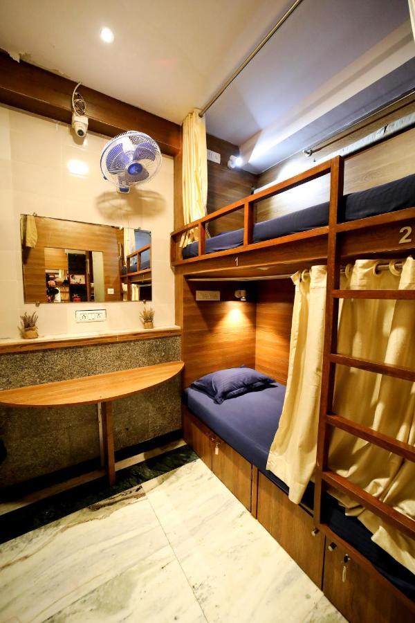 Maple Social Hubz-Hostel Bombay Extérieur photo