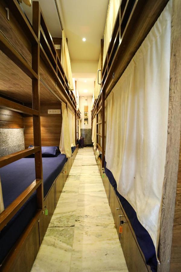 Maple Social Hubz-Hostel Bombay Extérieur photo